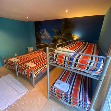 Amazigh Guincho Hostel & Suites กาชไกช์ ภายนอก รูปภาพ