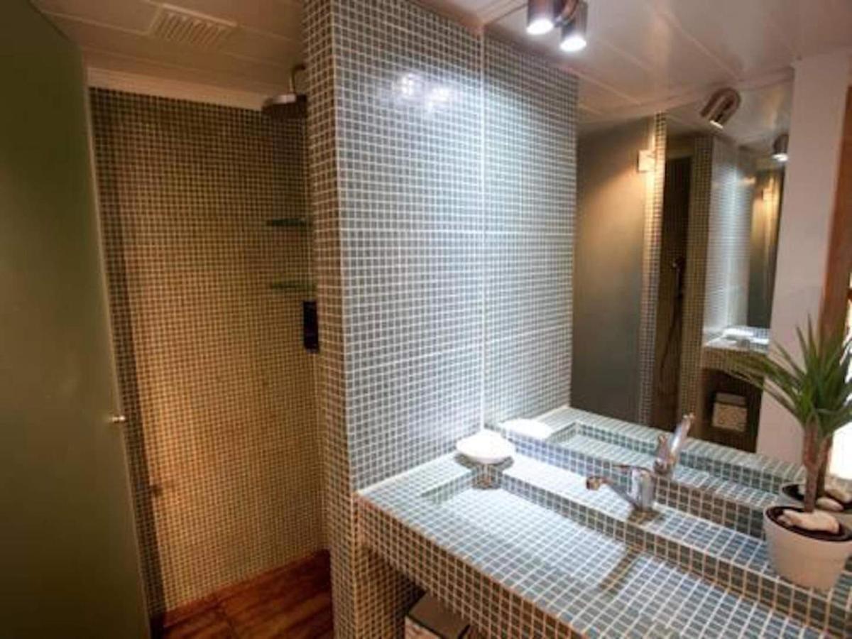 Amazigh Guincho Hostel & Suites กาชไกช์ ภายนอก รูปภาพ