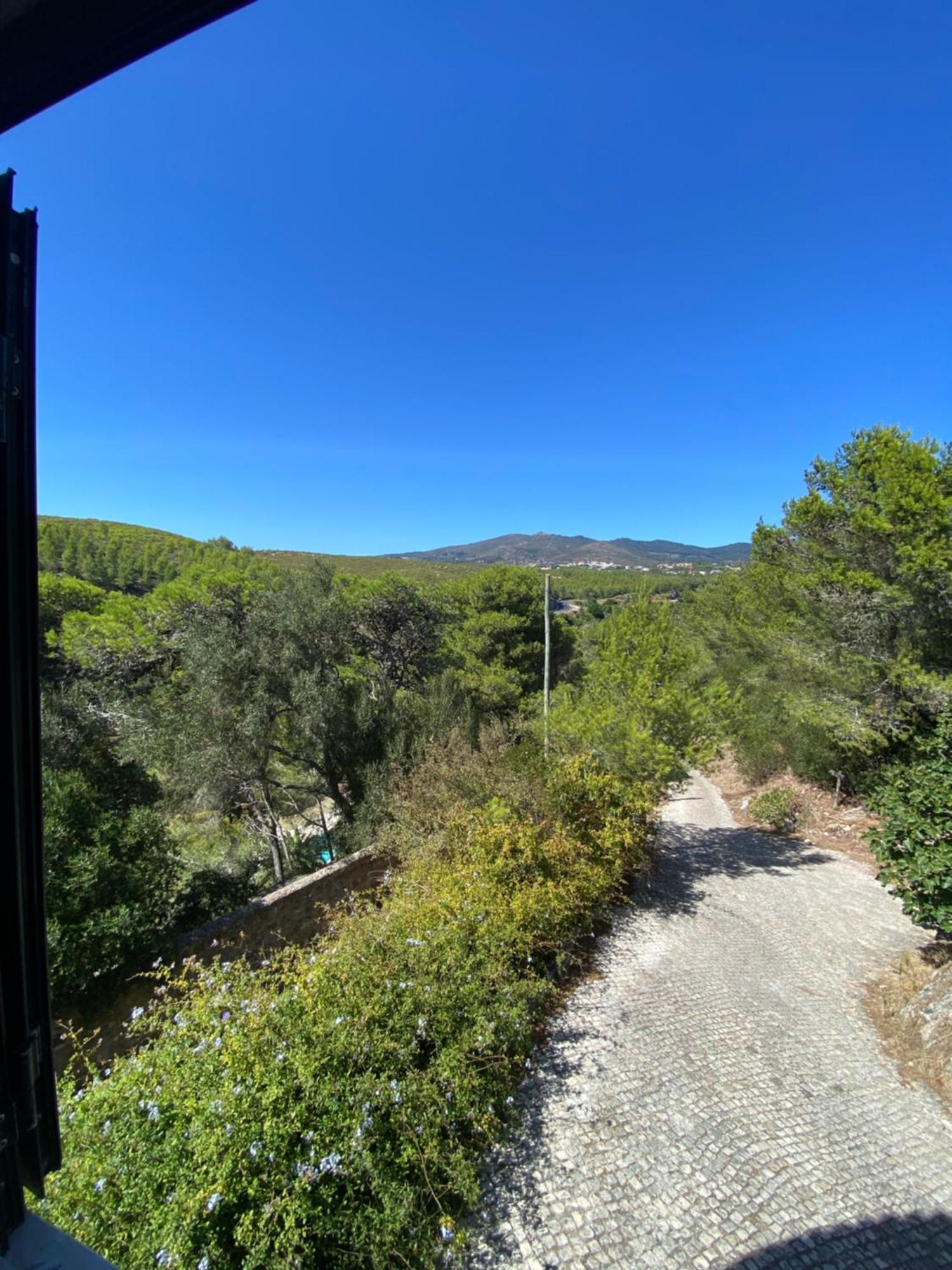 Amazigh Guincho Hostel & Suites กาชไกช์ ภายนอก รูปภาพ